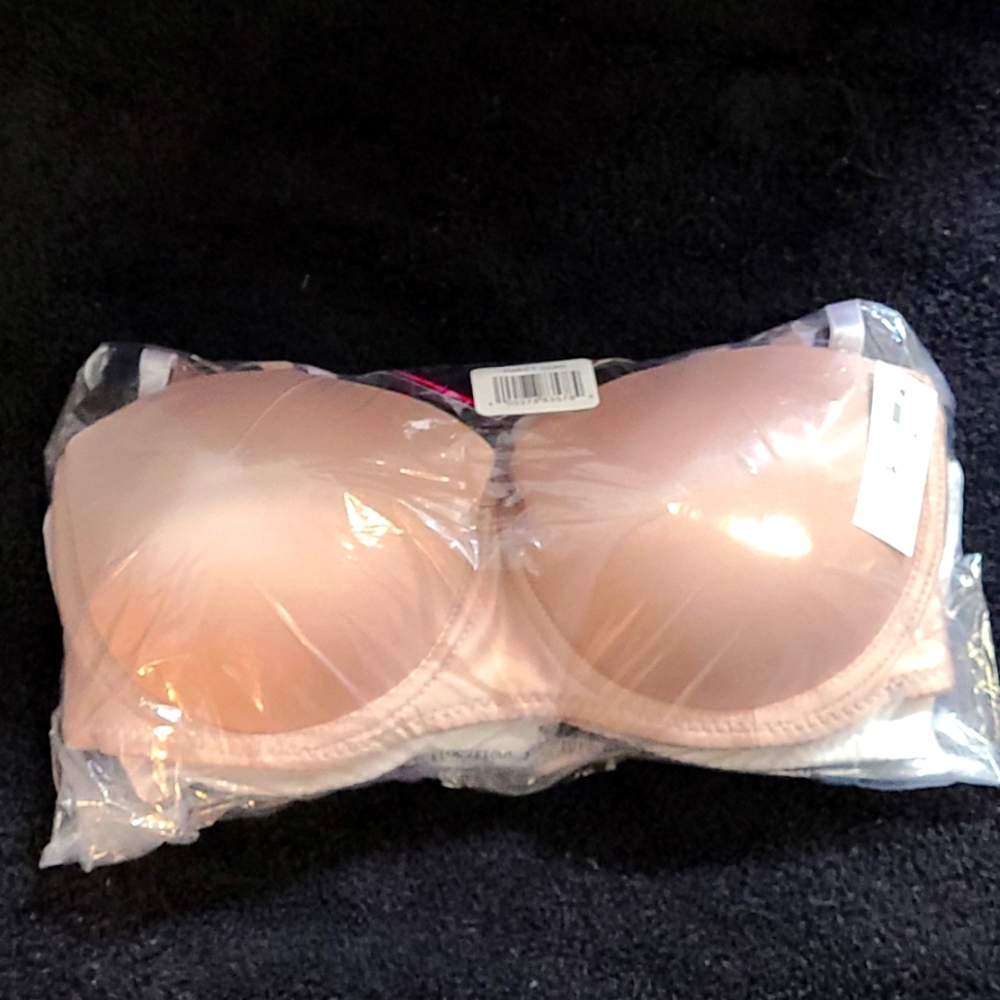 Unopened 3 pack bras.